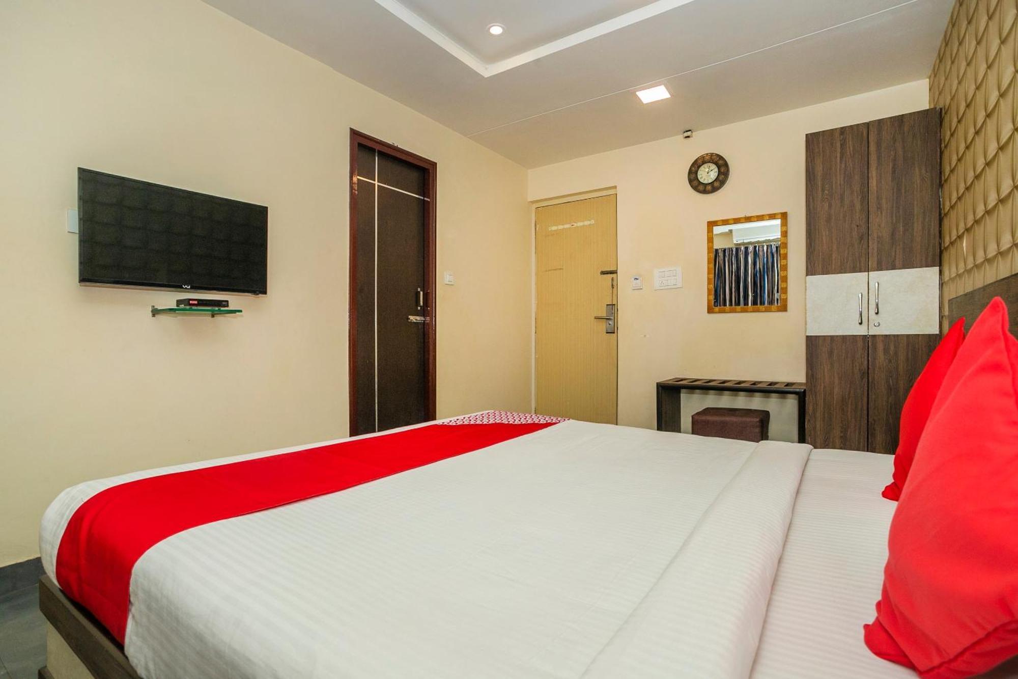 Super Collection O Indian Suites Near Sitara Restaurant Bangalore Dış mekan fotoğraf