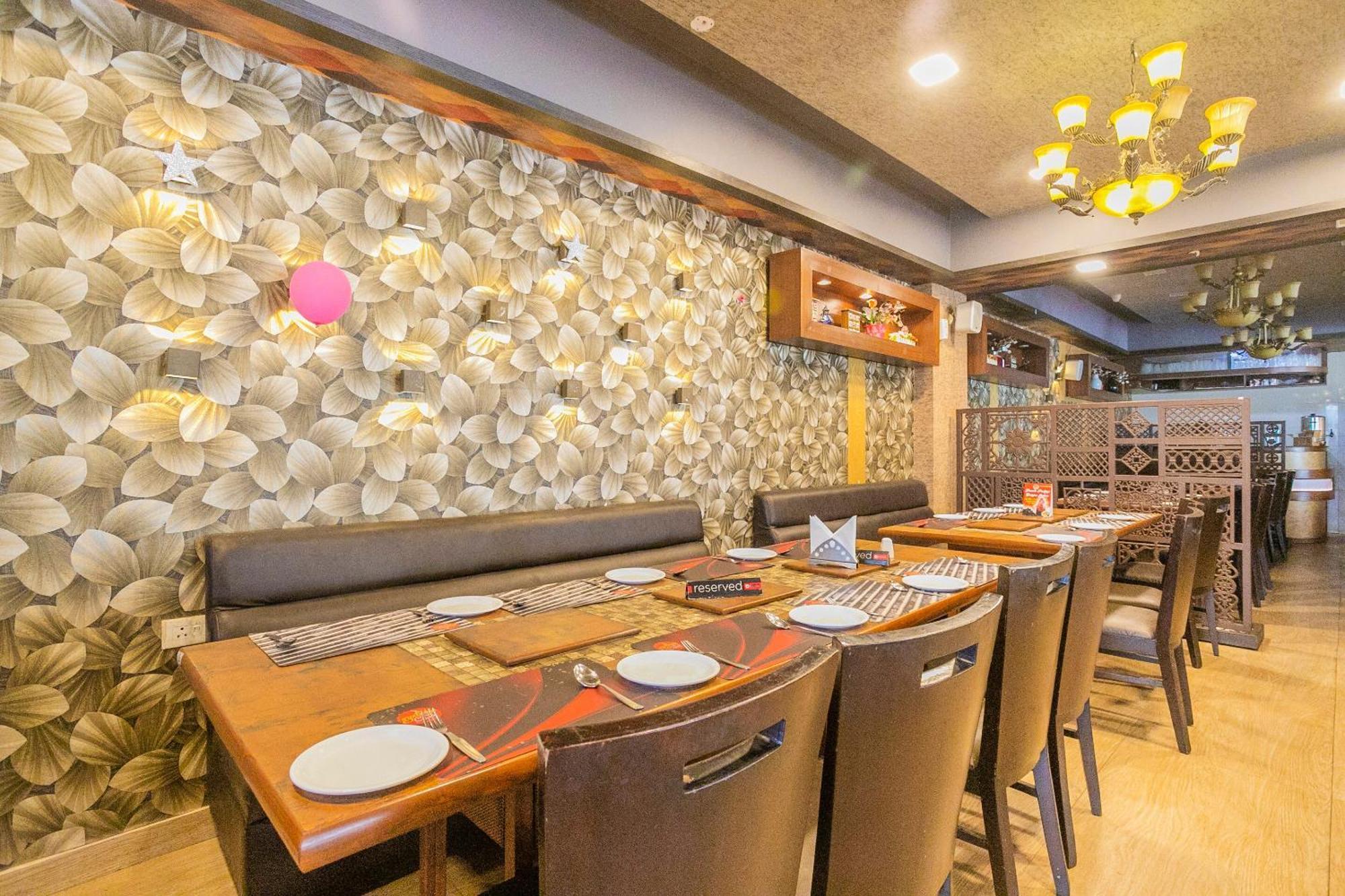 Super Collection O Indian Suites Near Sitara Restaurant Bangalore Dış mekan fotoğraf