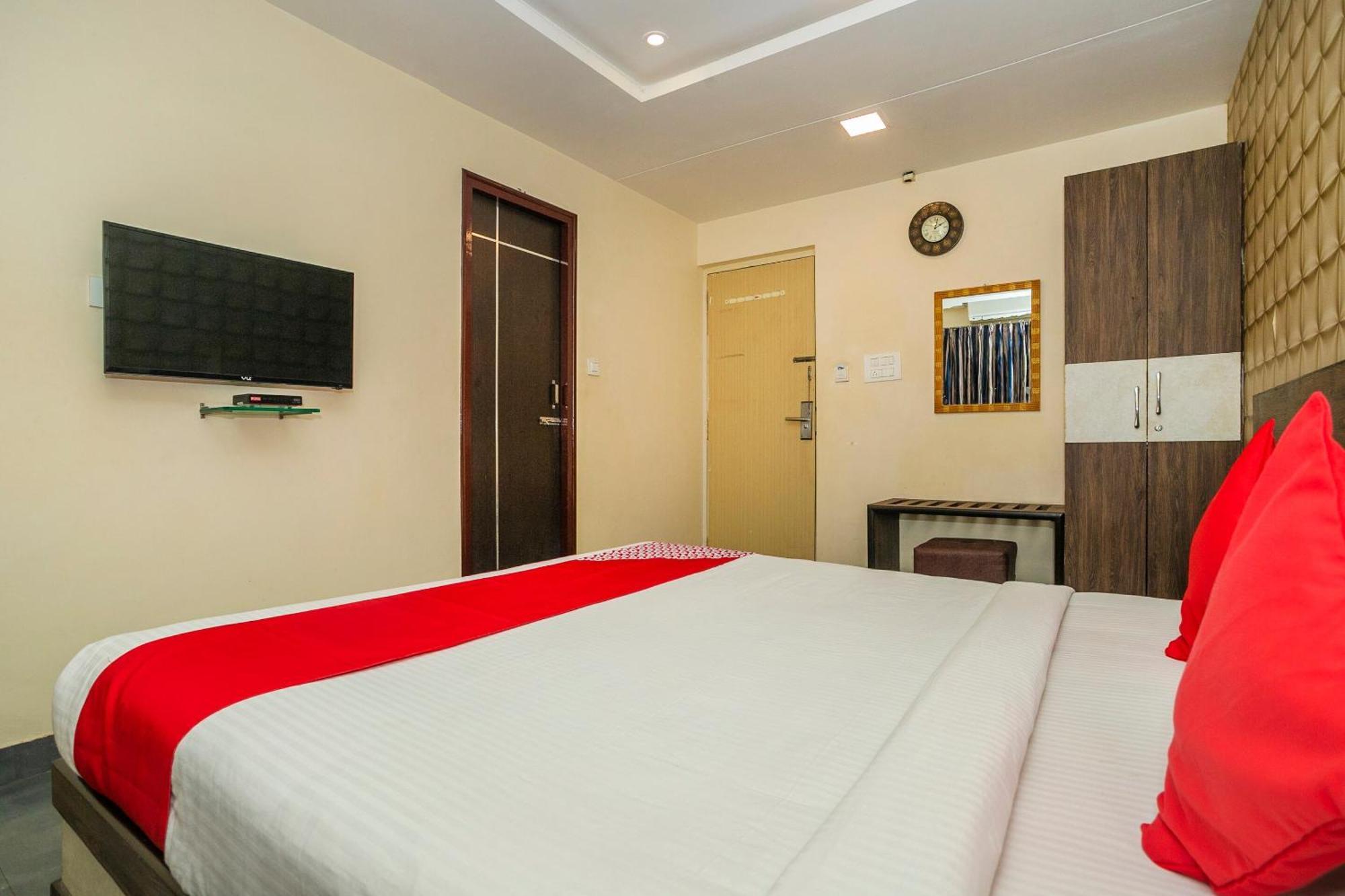 Super Collection O Indian Suites Near Sitara Restaurant Bangalore Dış mekan fotoğraf